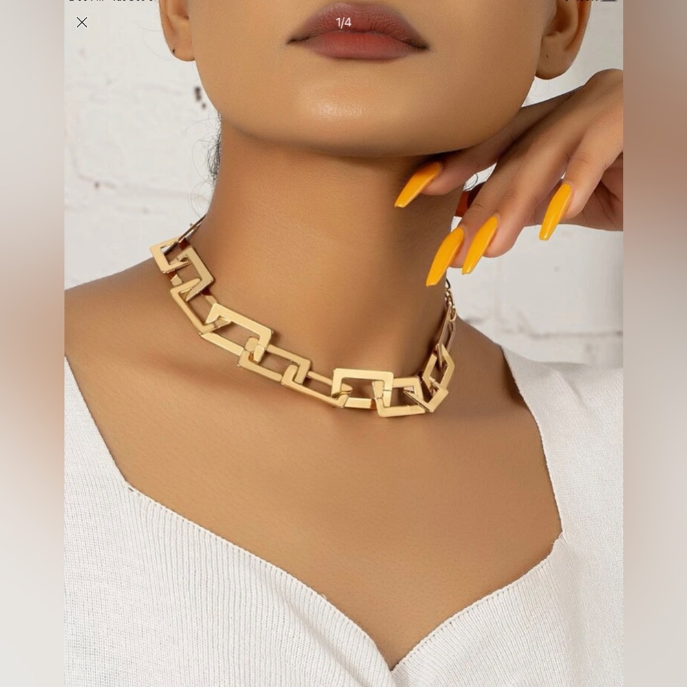 ❀ Career Casual Gold Block Chainlink Choker Statement Necklace